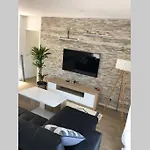 Holiday home Agreable Maison Entre Bordeaux Et Le Bassin Avec Option Jacuzzi *