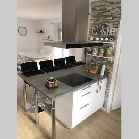 Agreable Maison Entre Bordeaux Et Le Bassin Holiday home